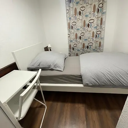 Haus Zum Bacchus Privatezimmer Near Bahnhof Roemisches Theater Privat bolig *