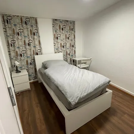 Privat bolig Haus Zum Bacchus Privatezimmer Near Bahnhof Roemisches Theater