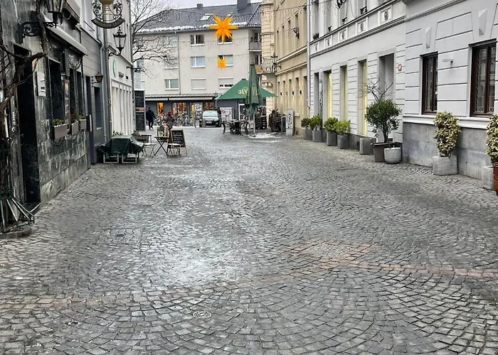 Habitación en casa particular Haus Zum Bacchus Privatezimmer Near Bahnhof Roemisches Theater *